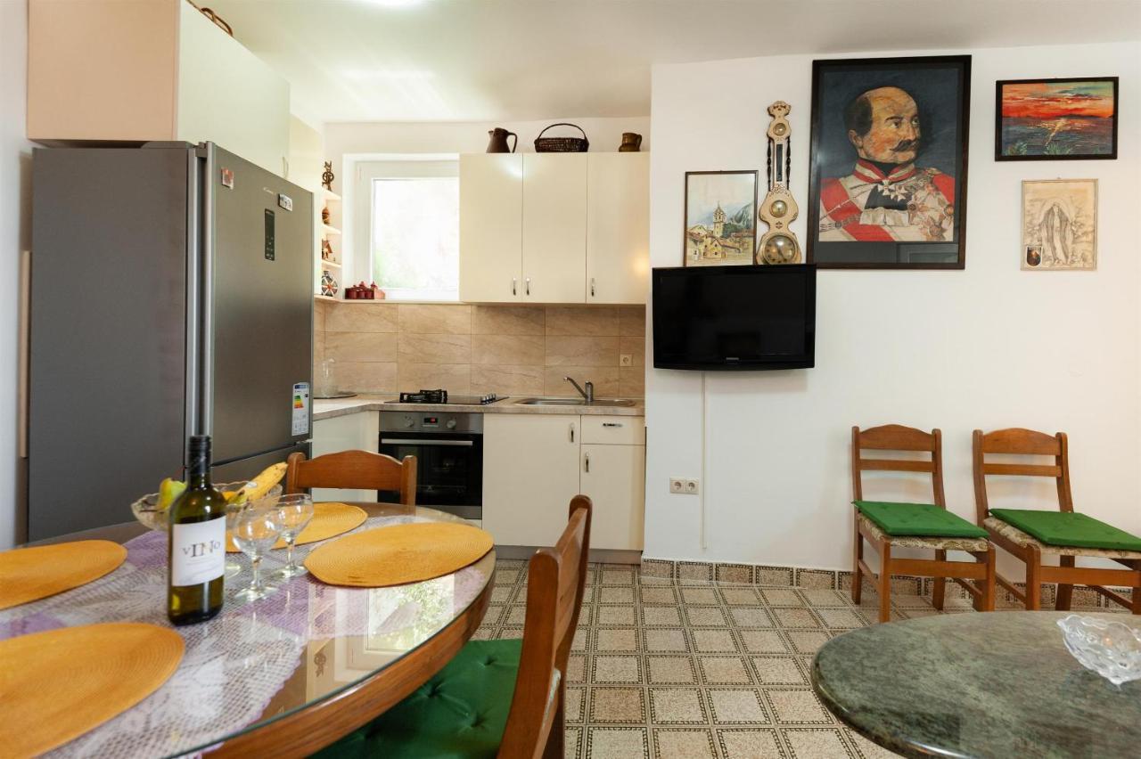 Apartments Antonija Omiš Extérieur photo