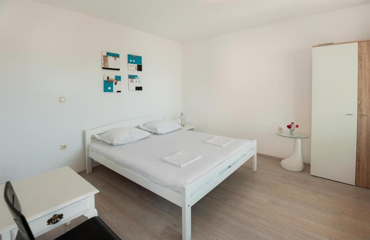 Apartments Antonija Omiš Extérieur photo
