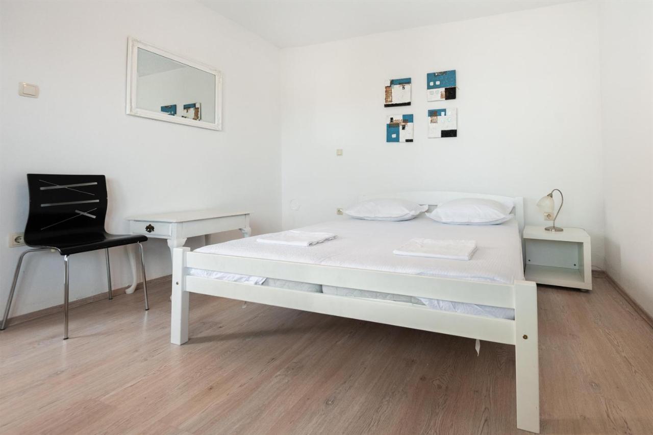 Apartments Antonija Omiš Extérieur photo